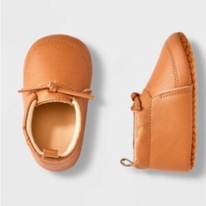 Cat & Jack baby moccasin crib shoes size 9-12 months